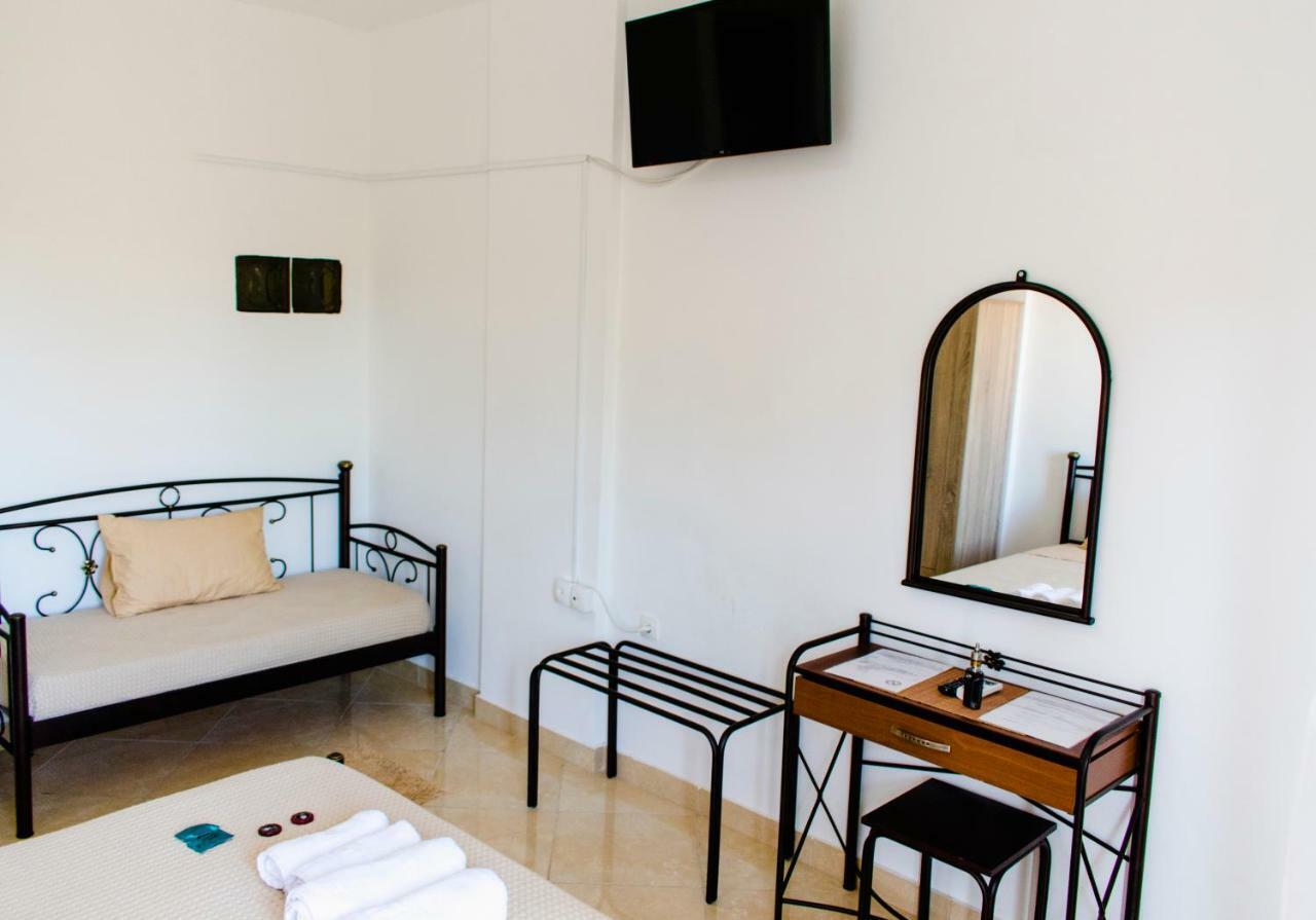Nikolakakis Rooms Lavrio Ngoại thất bức ảnh