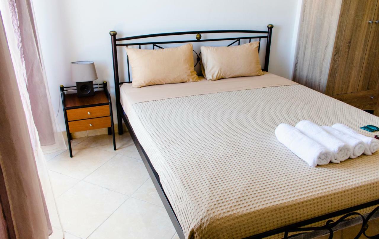 Nikolakakis Rooms Lavrio Ngoại thất bức ảnh